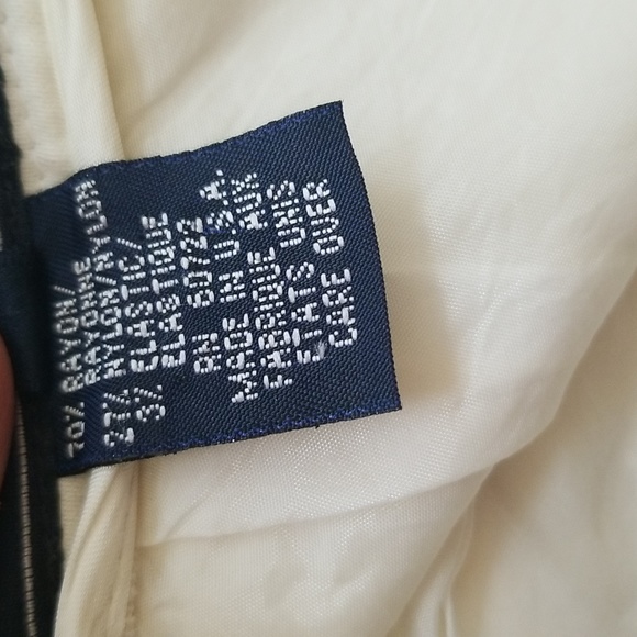 Burberry White Lined Pencil Skirt - Picture 9 of 11